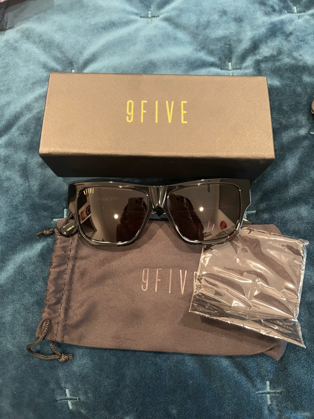 Women's Black Square Sunglasses - Polished Black